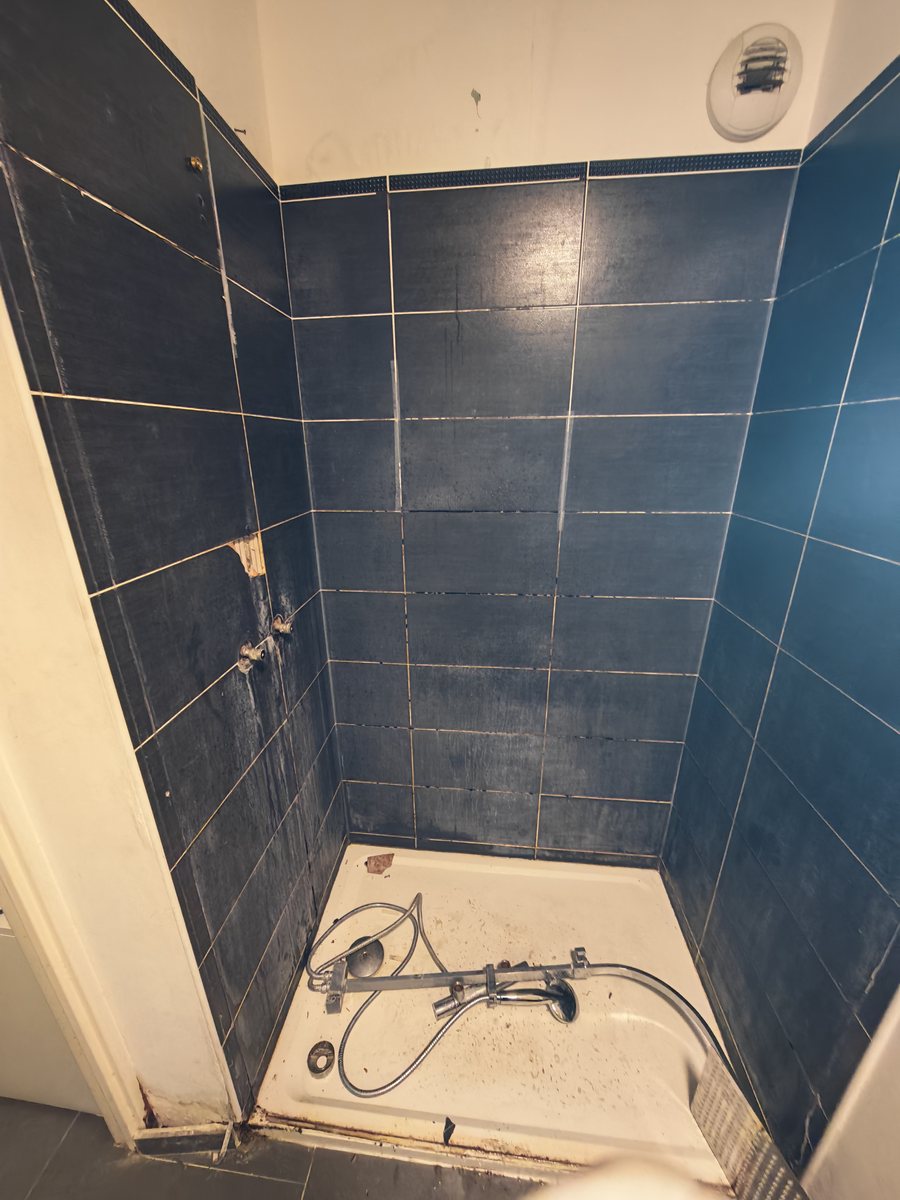 Douche carrelée avant rénovation